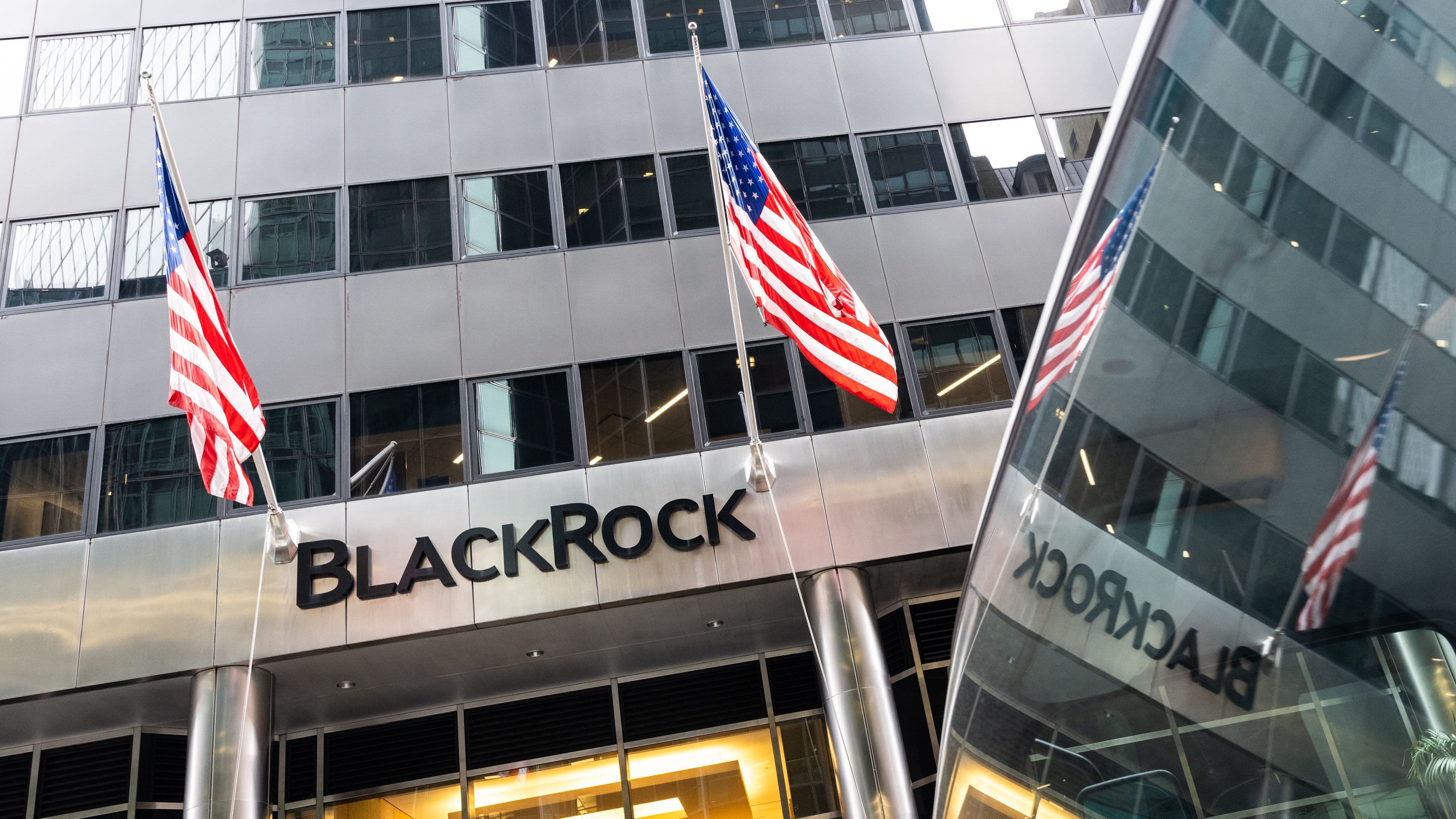 حمایت مدیر ارشد سرمایه گذاری شرکت Blackrock از رمزارزها